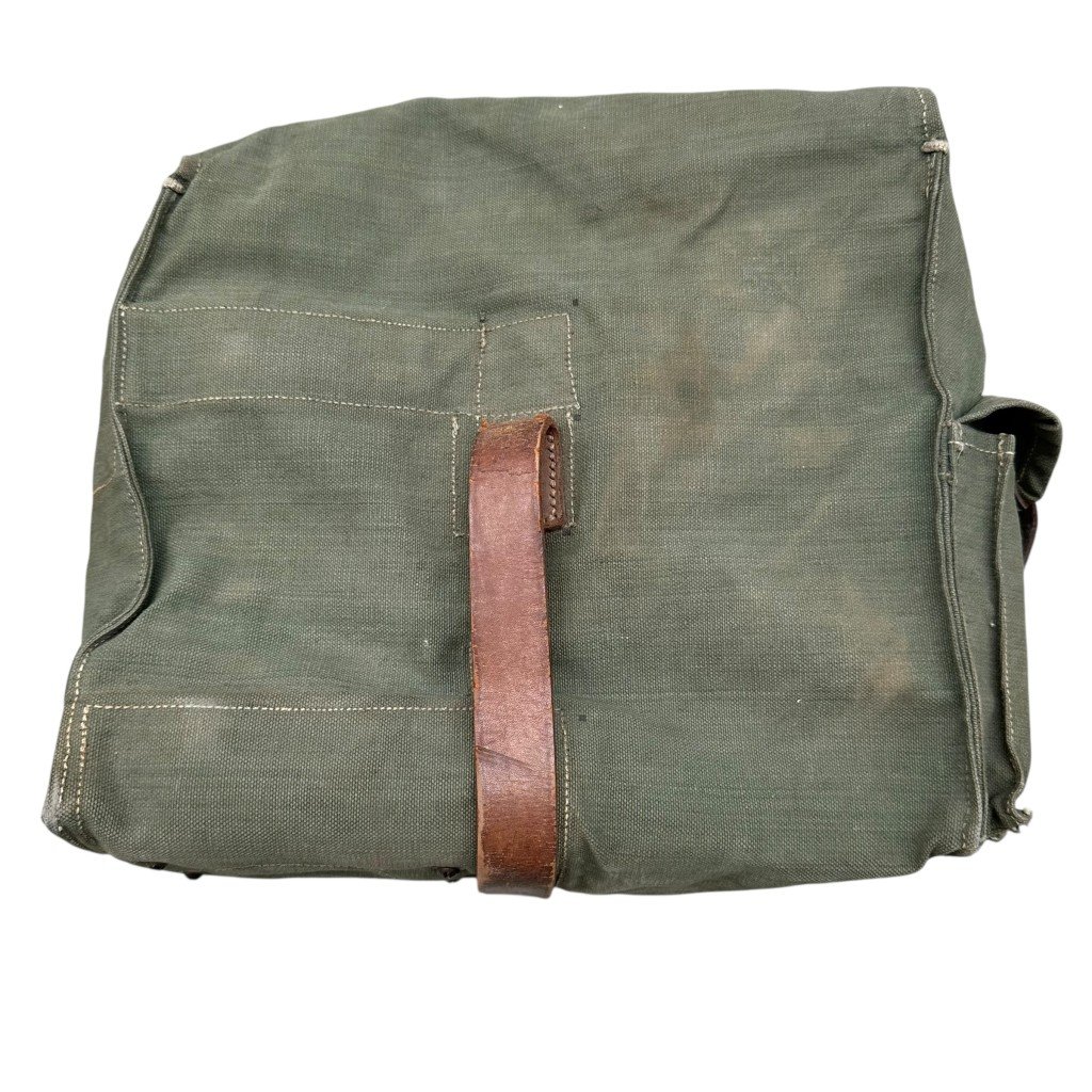 Original Pre 1940 Dutch army 'Bereden' Gas mask in bag — image 6