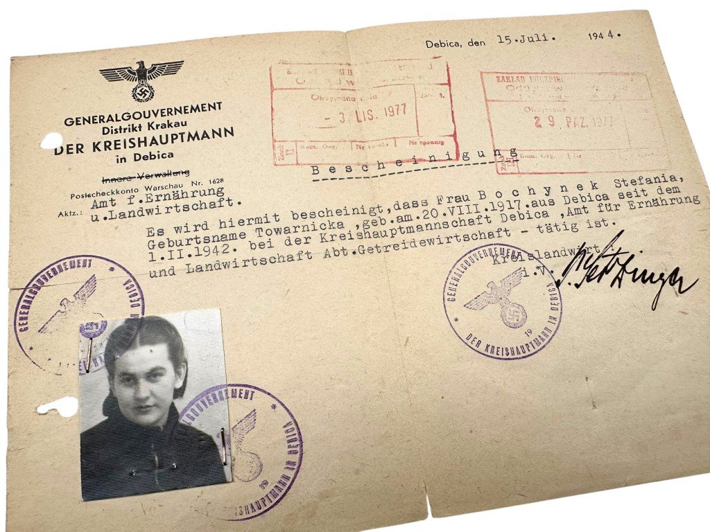 Original WWII German/Polish set Identity cards Debica and Krakow 1944 — image 3
