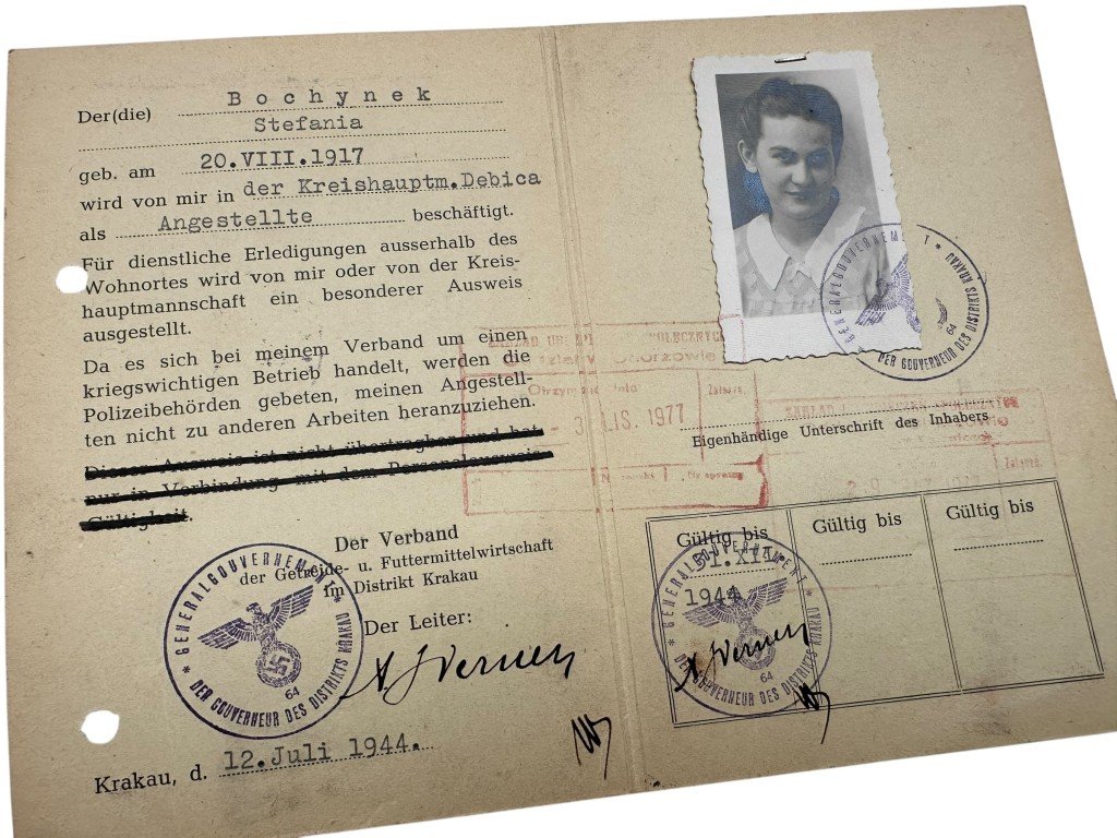 Original WWII German/Polish set Identity cards Debica and Krakow 1944 — image 6