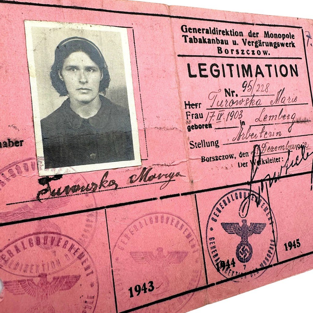 Original WWII German ID card from Borszczow in Poland 1942 — image 2