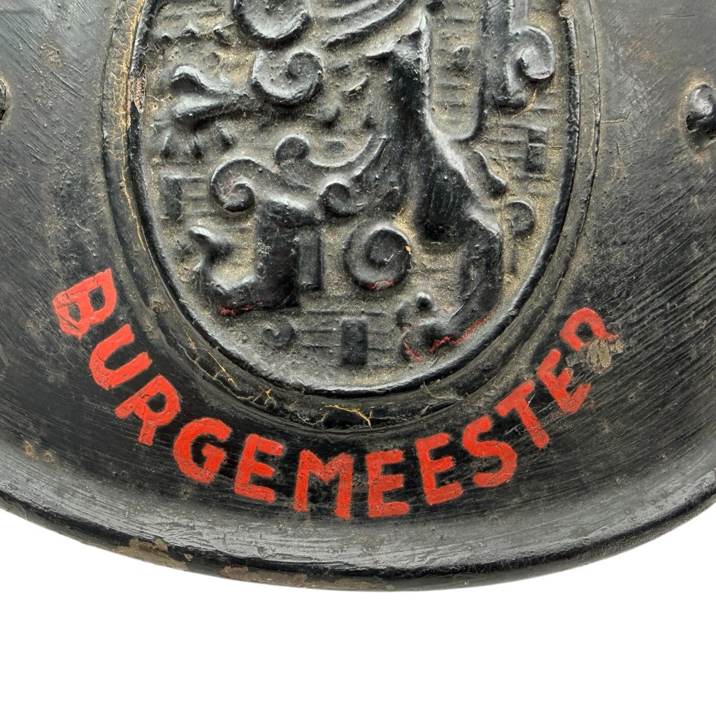 Original WWII Dutch Luchtbeschermingsdienst mayor helmet — image 2