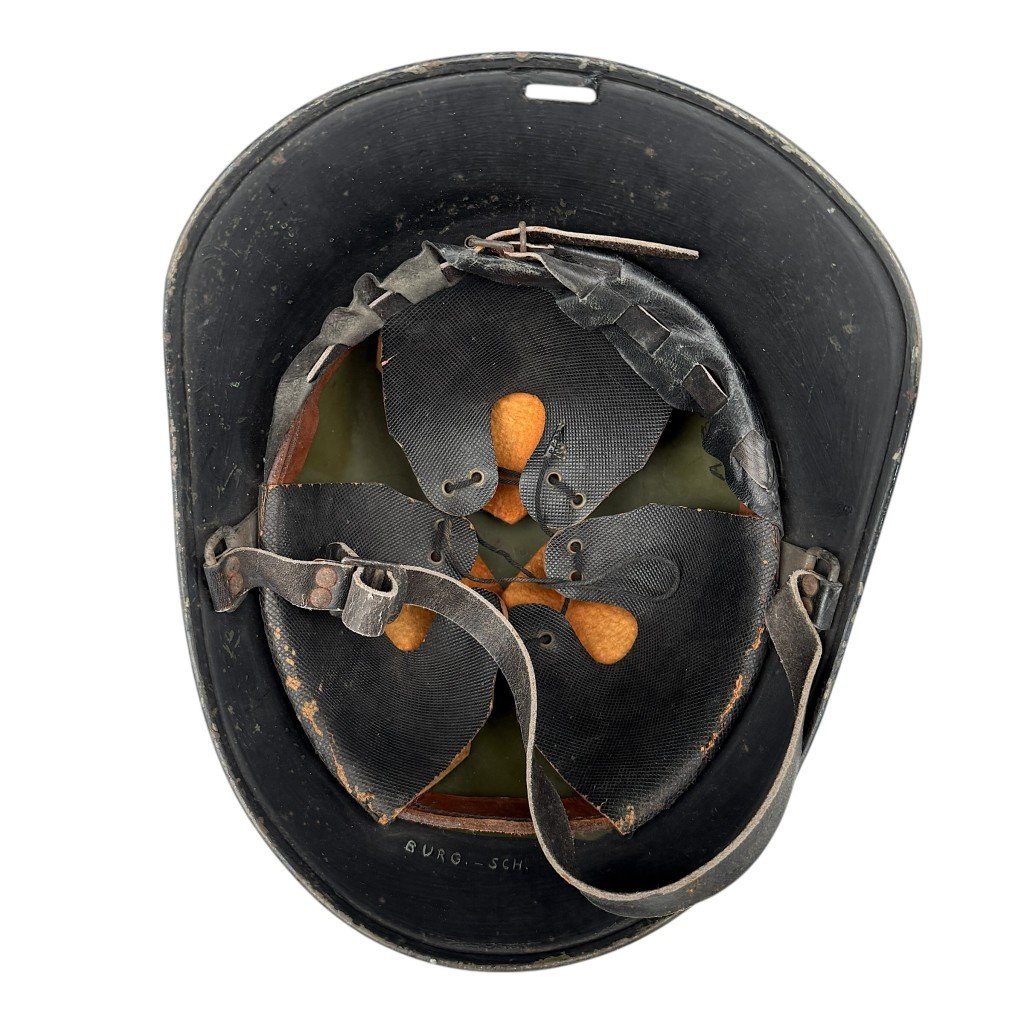 Original WWII Dutch Luchtbeschermingsdienst mayor helmet — image 7