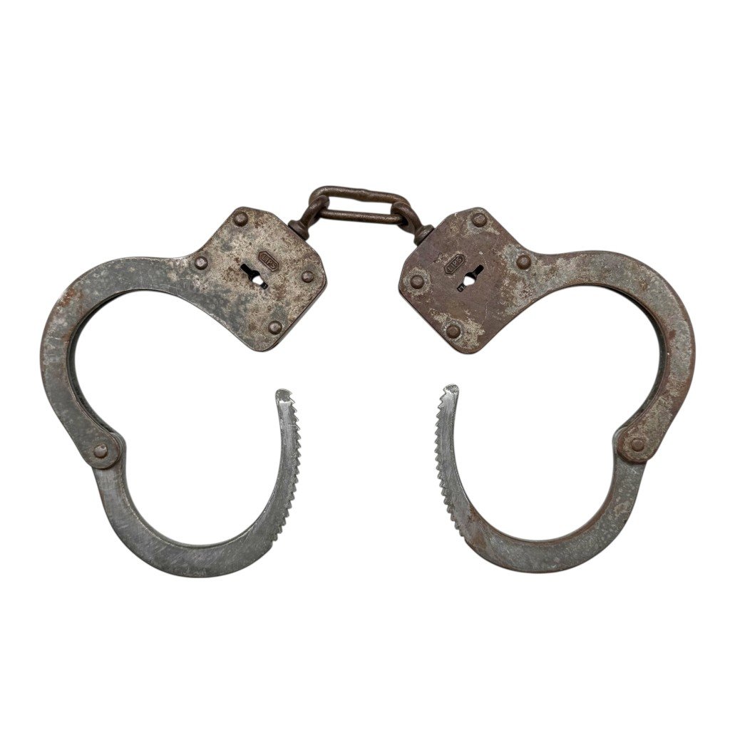 Original WWII Dutch police handcuffs manufactured by Lips in Dordrecht — image 2