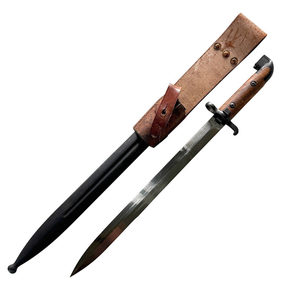 Original WW1 Swedish M1914 bayonet with frog — image 2