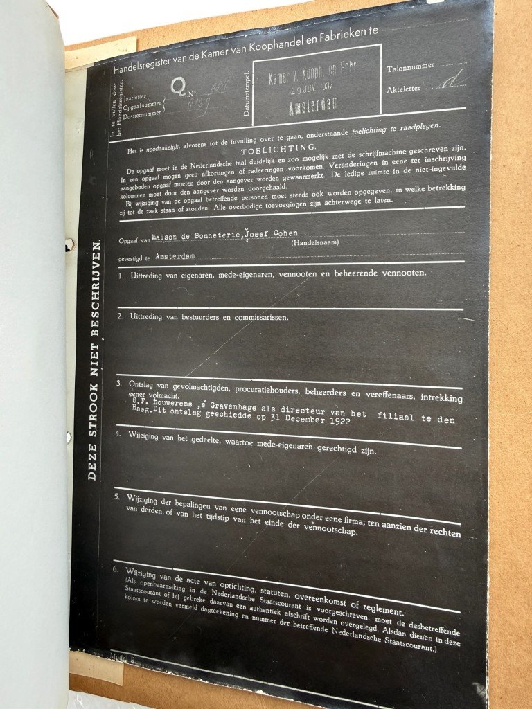 Original WWII Dutch Chamber of Commerce file Maison de Bonneterie Kalverstraat Amsterdam 1921-1941 documenting aryanization of Jewish business — image 15