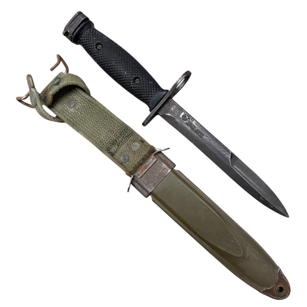 Original Vietnam war era US M7 bayonet with scabbard — image 5