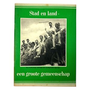 Original WWII Dutch NSB brochure 'Stad en land – een …