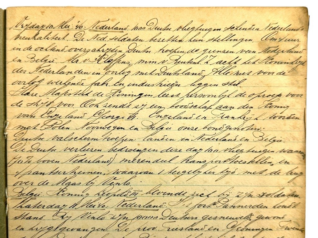 Original WWII Dutch handwritten notebooks from the town of Baarn — image 4