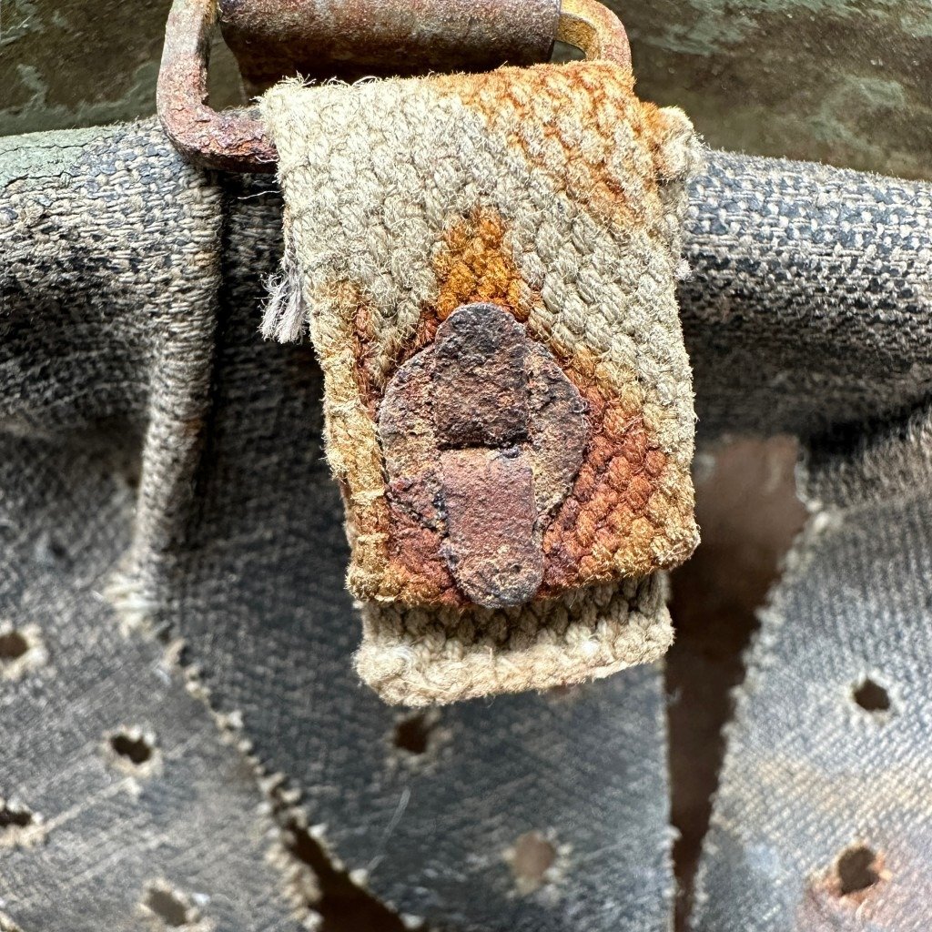 Original WWII Soviet/Russian SSH39 'Blokadnik' helmet — image 9