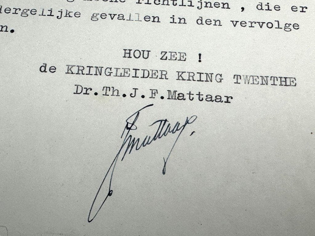 Original WWII Dutch NSB two documents from the Kringleider of Twente — image 11