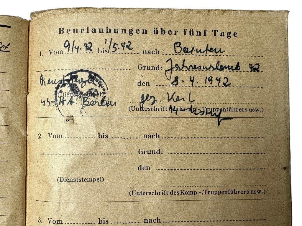 Original WWII Dutch Waffen-SS officers soldbuch — image 25