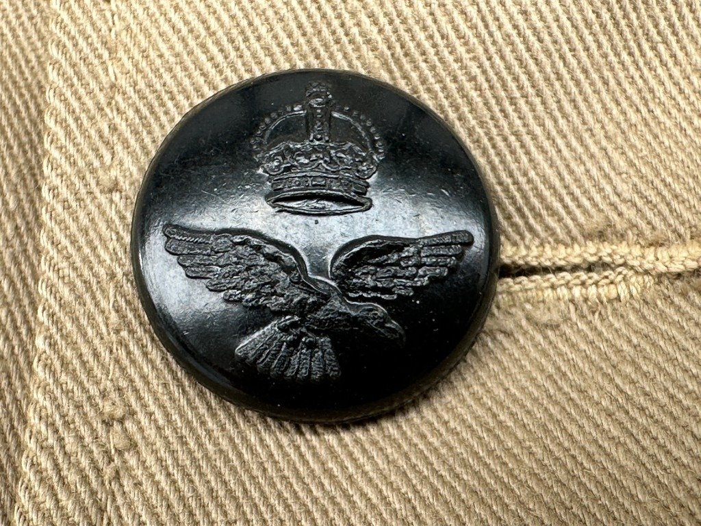 Original WWII Australian RAAF 4-pocket uniform jacket — image 3