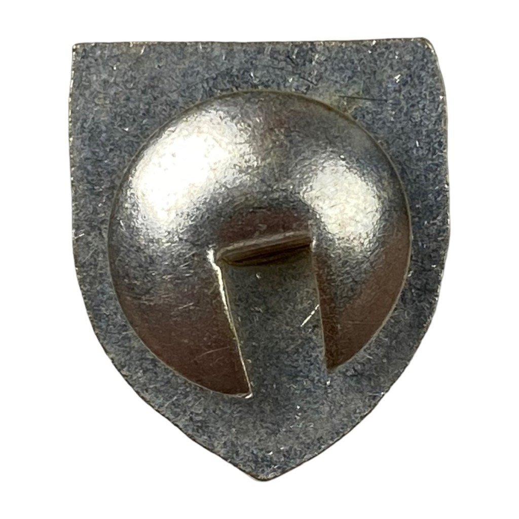 Original WWII Wallonie Jeunesse Légionnaire membership pin — image 2