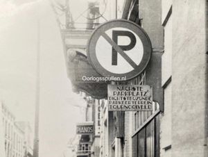 Original WWII Dutch photo of German sign in Den Haag