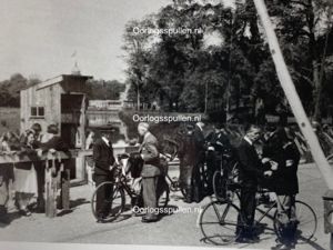Original WWII Dutch photo – Binnenlandse Strijdkrachten members controls the …