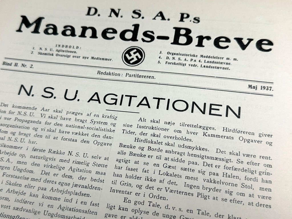 Original WWII Danish DNSAP Maaneds-Breve magazine — image 3
