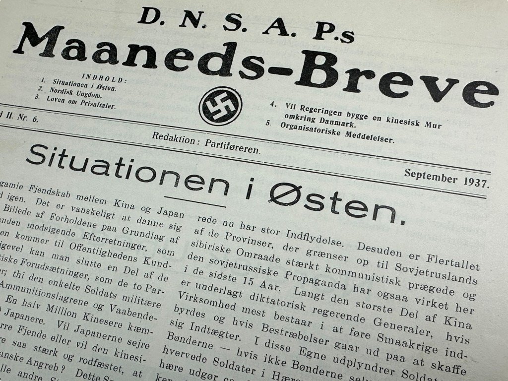 Original WWII Danish DNSAP Maaneds-Breve magazine — image 3