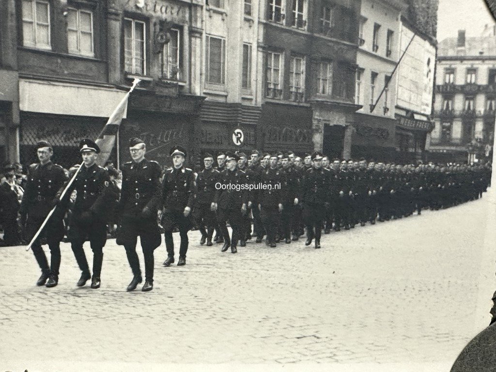Original WWII Flemish 'Zwarte Brigade' photo set — image 6