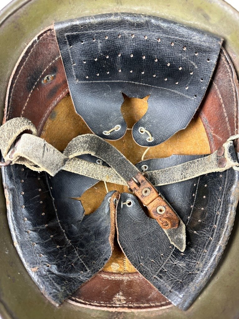 Original WWII M41 KNIL helmet captured by the Japanese army — image 9