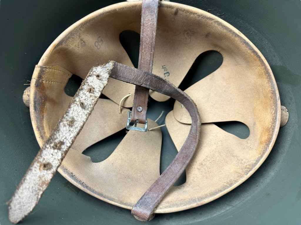 Original WWII Danish M23/41 helmet — image 7