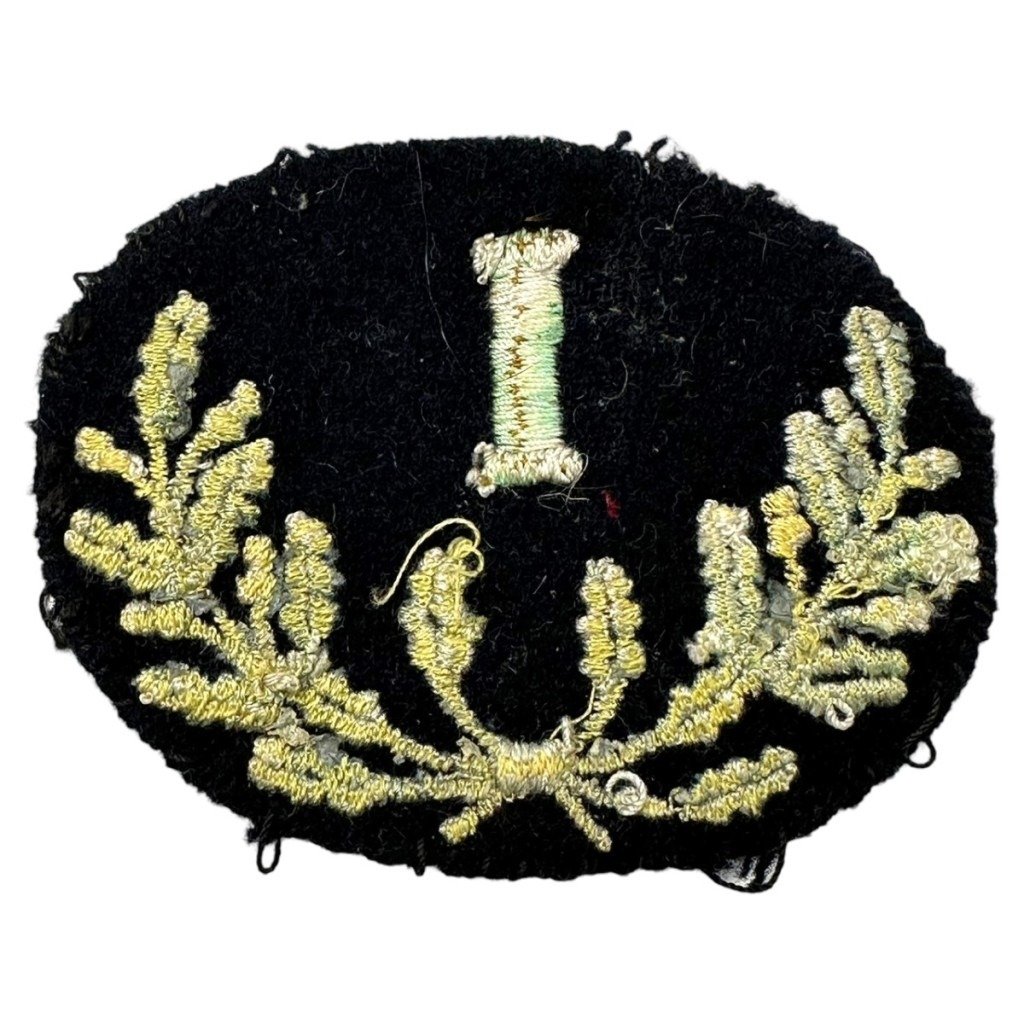 Original WWII Vlaamsche Wacht collaboration breast insignia — image 2