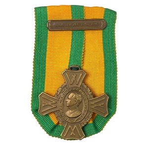 Original WWII Dutch Oorlogsherinneringskruis 'Krijg ter Zee'