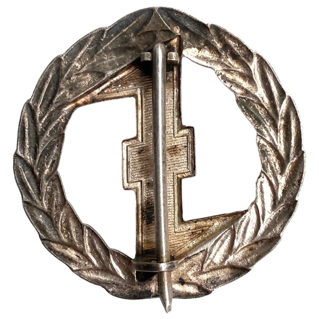 Original WWII Dutch NSB W.A. Sport badge in silver — image 2