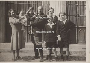 Original WWII German photo of Benito Mussolini with his family