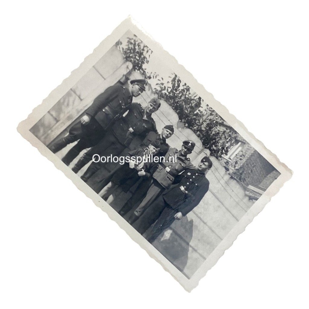 Original WWII Flemish Waffen-SS photo — image 2