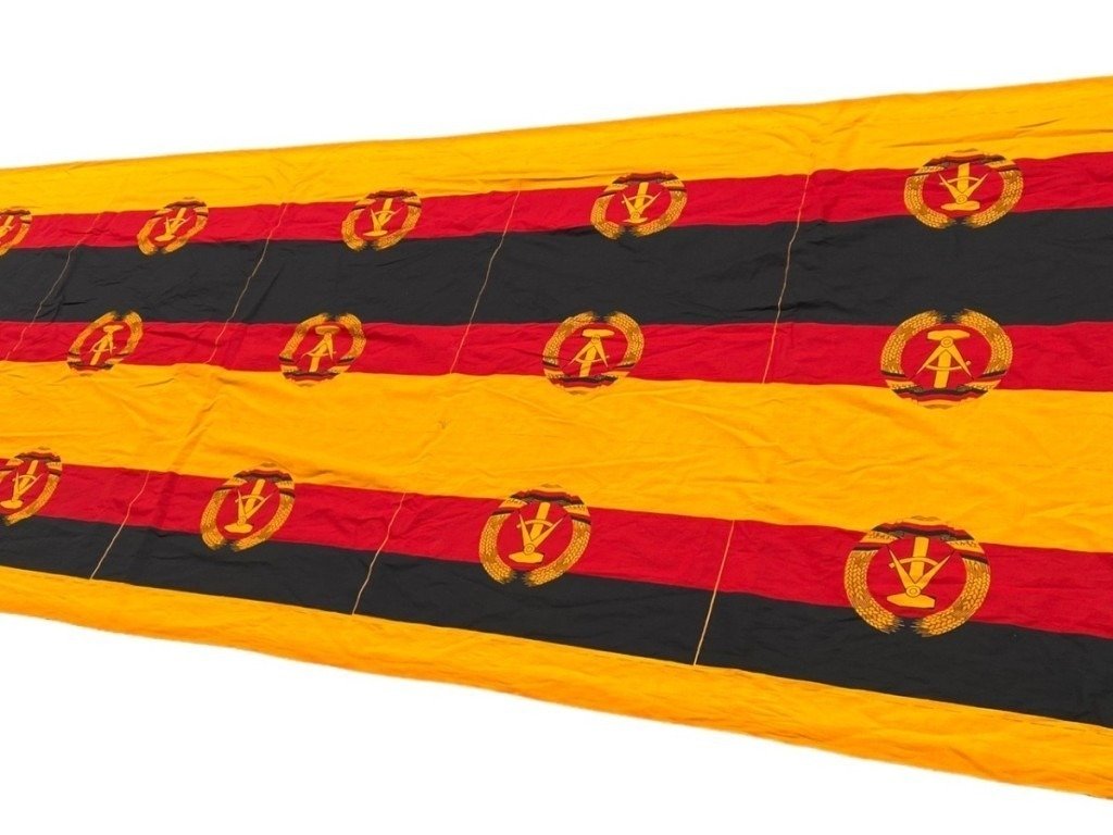 Original German DDR roll of flag fabric — image 5