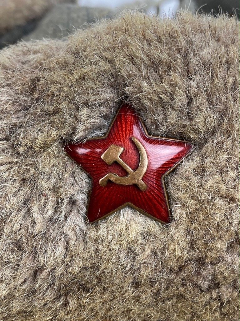 Original WWII Russian M40 'Uschanka' hat — image 4