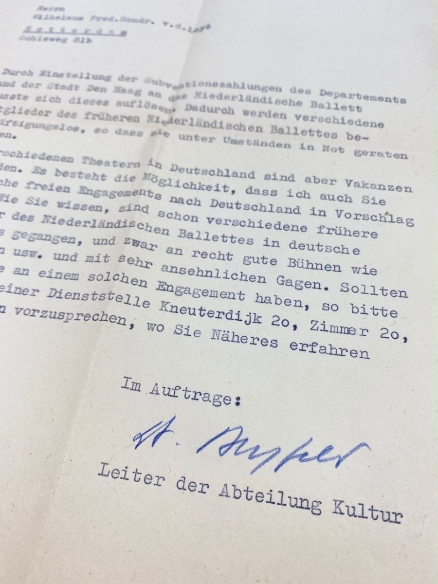 Original WWII Dutch collaboration Ausweis grouping — image 22