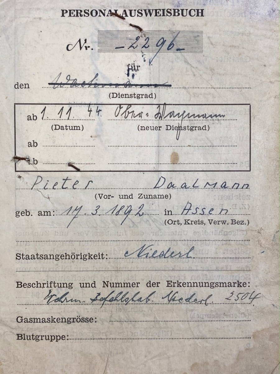 Original WWII Dutch Wachabteilung ausweis and forged Dutch ID card — image 4
