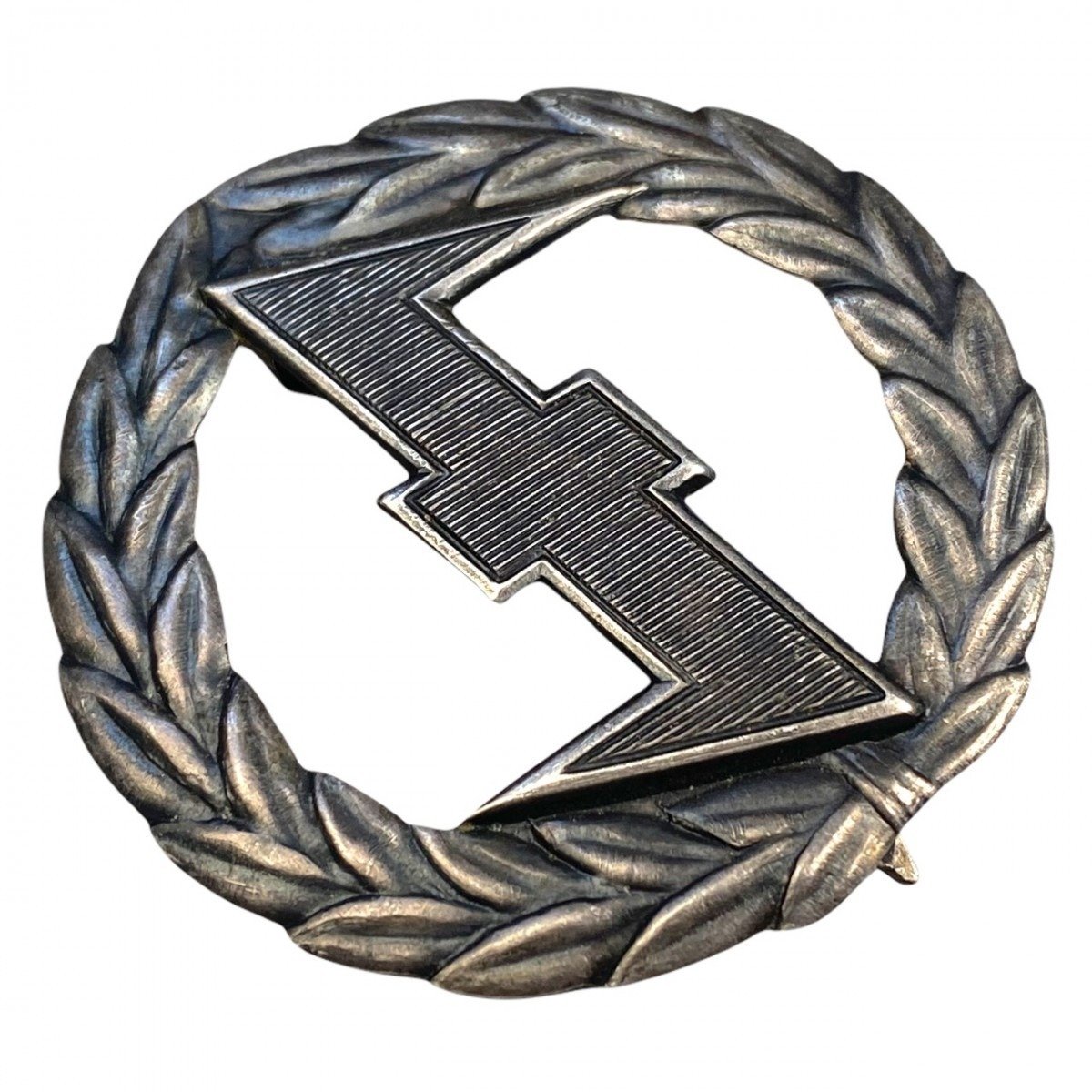 Original WWII Dutch NSB W.A. Sport badge in silver — image 6