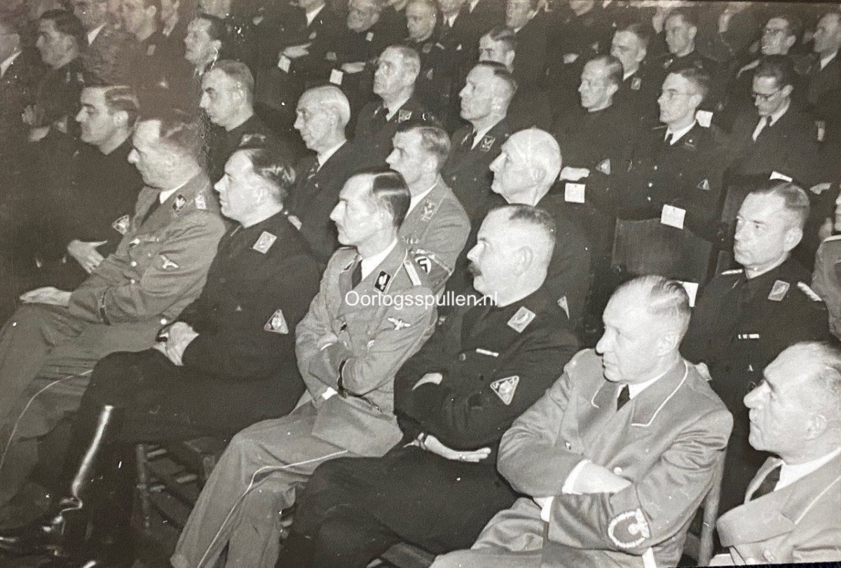 Original WWII Dutch NSB photo set – NSB meeting in Den Haag — image 6