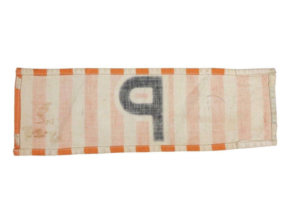 Original WWII Dutch Police assistance armband — image 4