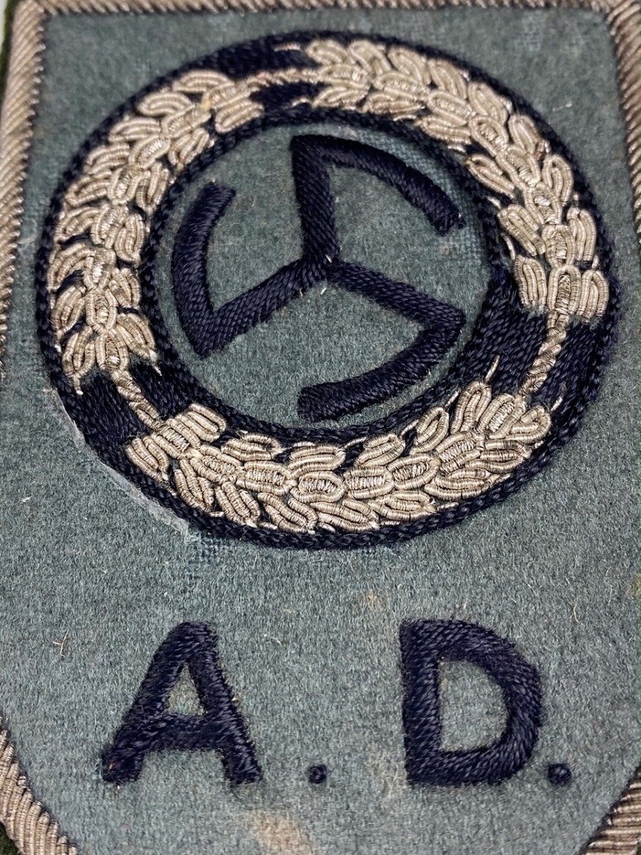 Original WWII Nederlandsche Arbeidsdienst meisjes arm 'Kader' insignia — image 3