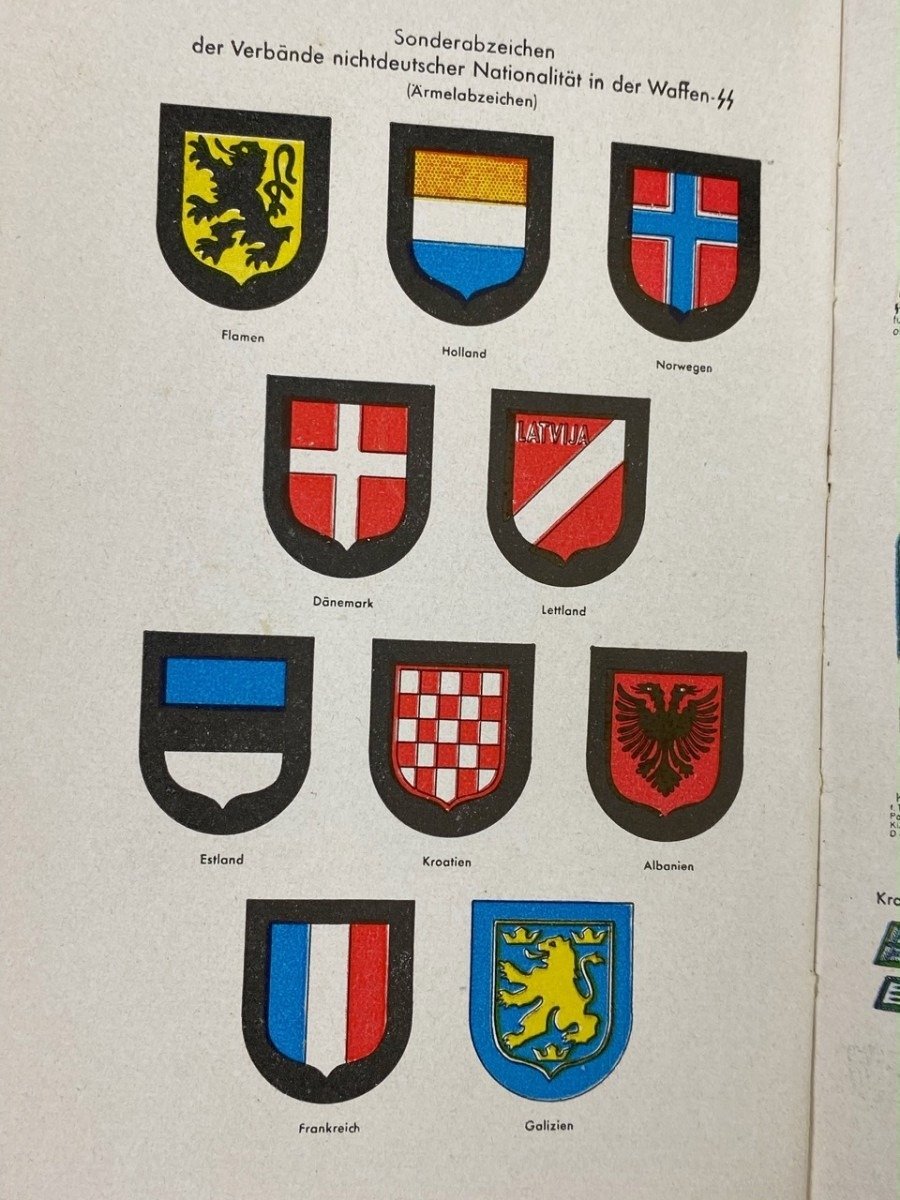 Original WWII Danish Waffen-SS soldatenfreund 1945 — image 12