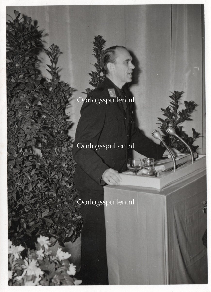 Original WWII Dutch NSB Technisch Gilde photo grouping — image 14