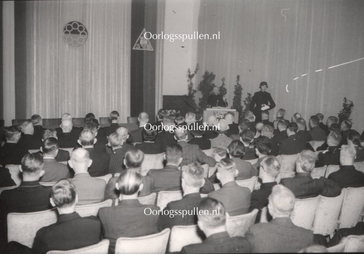 Original WWII Dutch NSB Technisch Gilde photo grouping — image 8