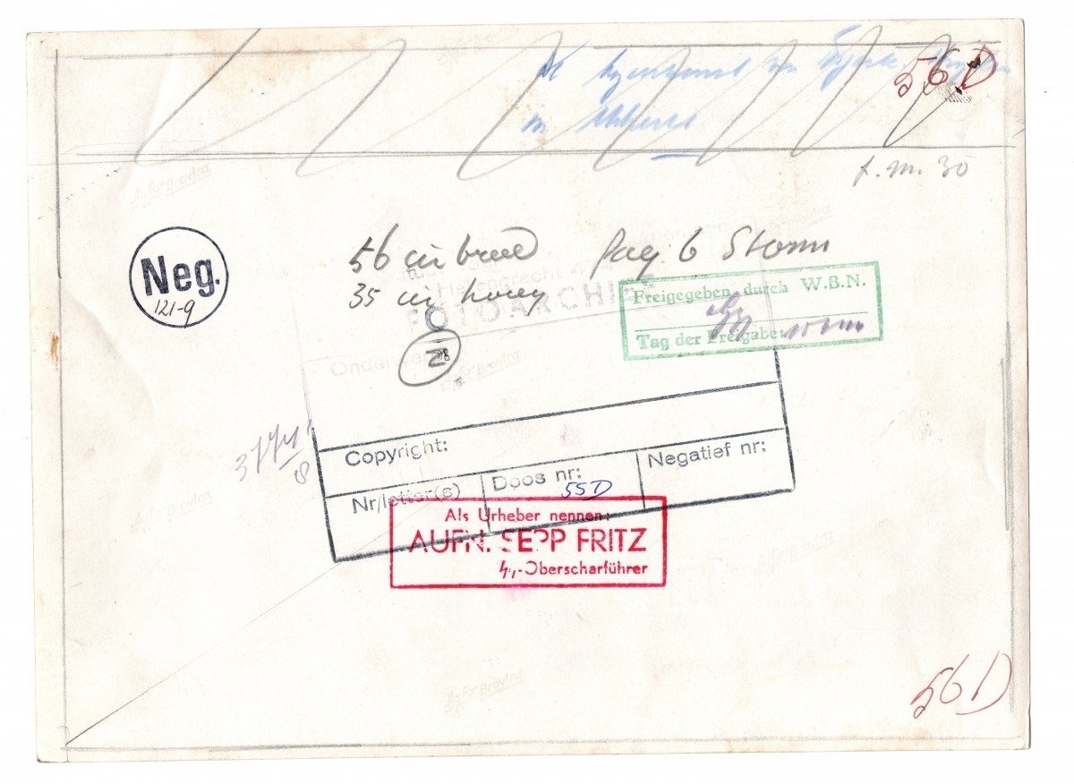 Original WWII Dutch Waffen-SS large photo 'Niederländischen Tscherkassy-Kämpfer in Utrecht' — image 2