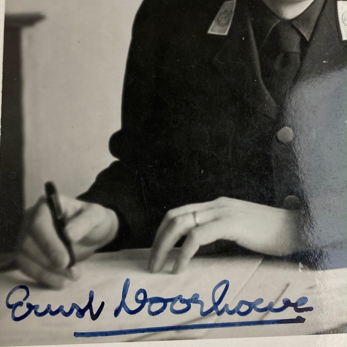 Original WWII Dutch NSB signed photo Ernst Voorhoeve — image 3