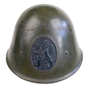 Original WWII Dutch M34 army helmet