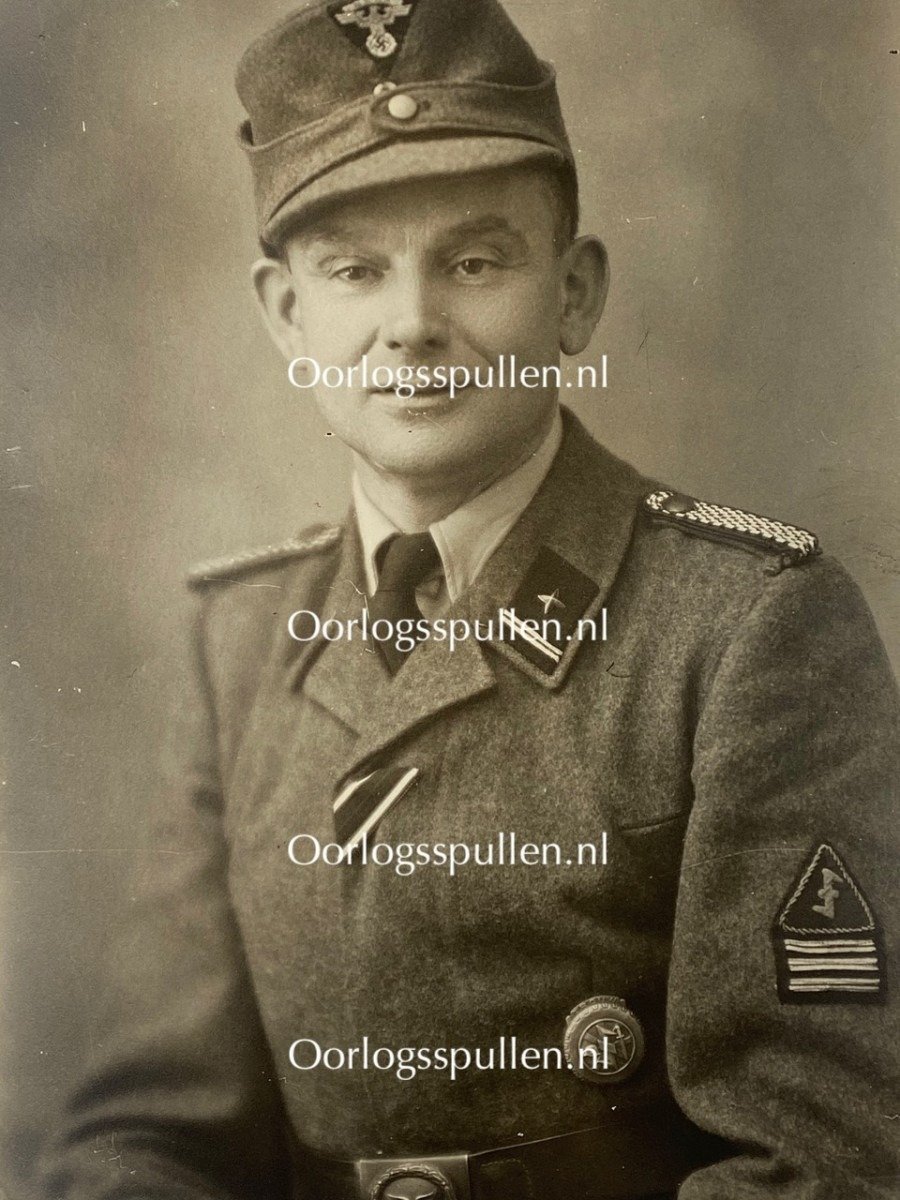 Original WWII Dutch NSKK portrait photo and negative — image 2