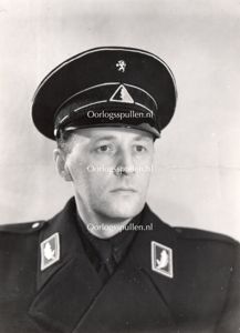 Original WWII Dutch NSB portrait photo Ernst Voorhoeve