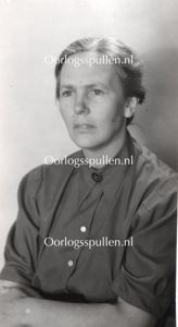 Original WWII Dutch NSVO photo – O. de Ruiter-van Lankeren …