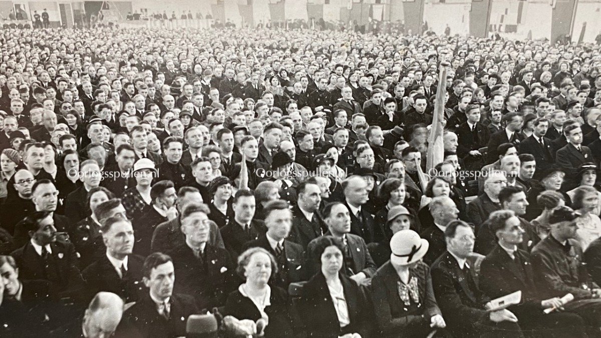 Original WWII Dutch NSB photo grouping – 2de Landdag in R.A.I. Amsterdam — image 7