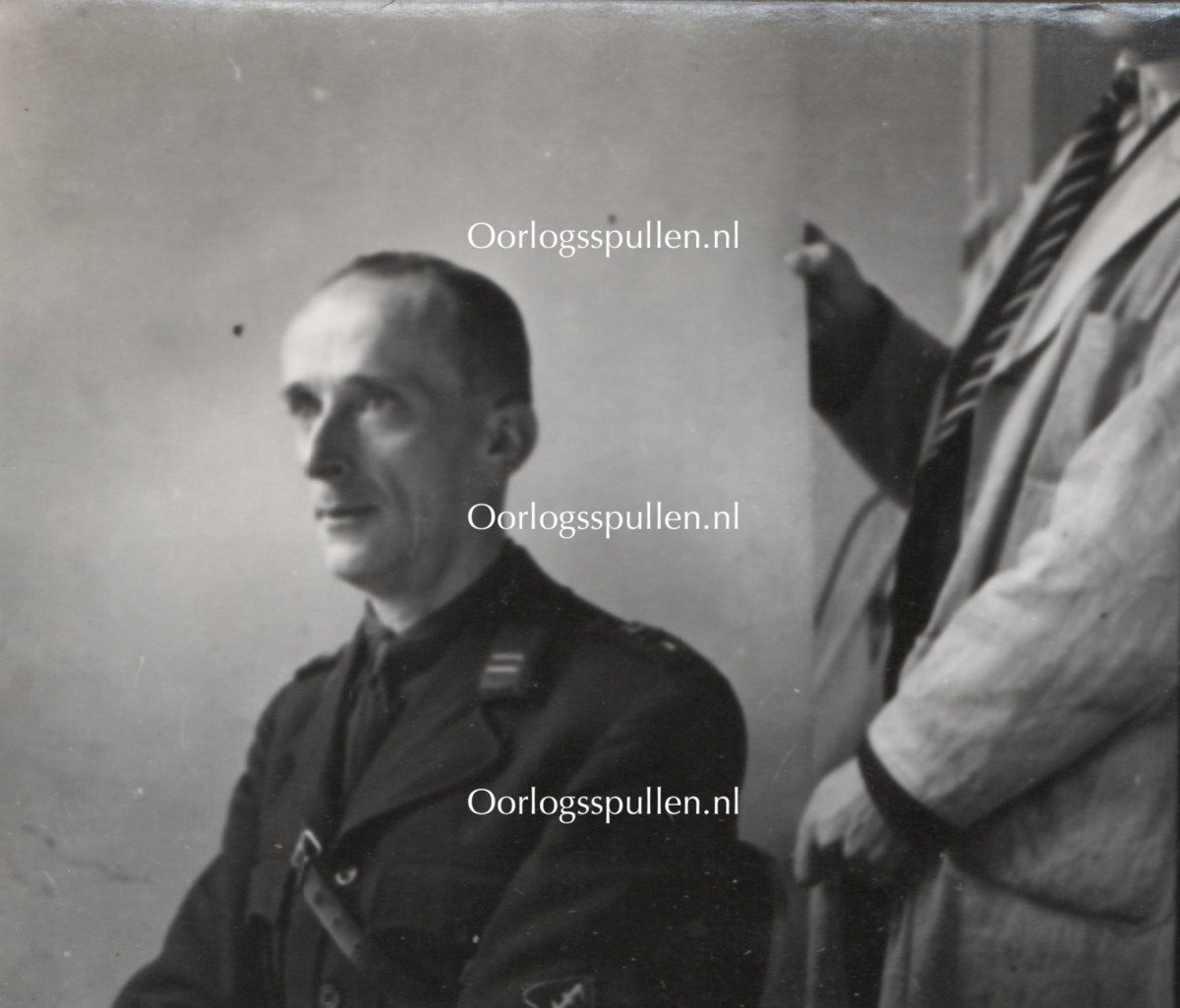 Original WWII Dutch NSB photo grouping – H.L. Schuilenburg — image 10