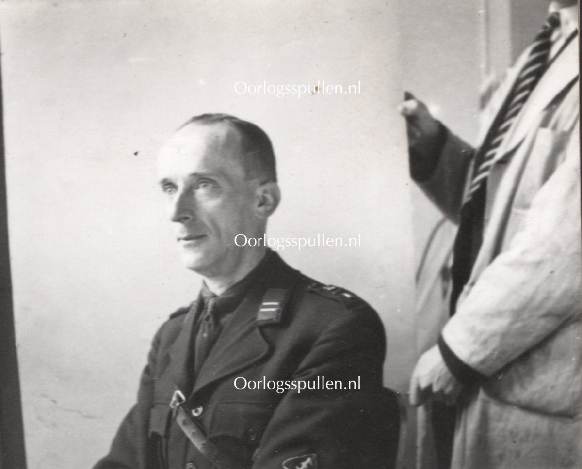 Original WWII Dutch NSB photo grouping – H.L. Schuilenburg — image 9