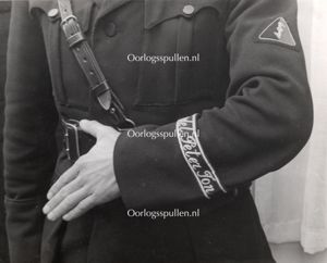 Original WWII Dutch NSB photo 'Cuff title Vendel Peter Ton'